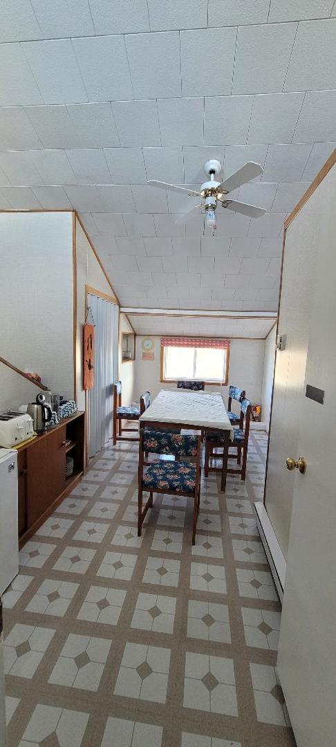Polar Bear Bed And Breakfast 丘吉尔 外观 照片