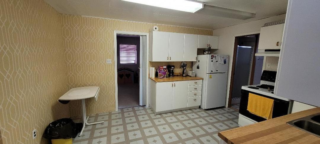 Polar Bear Bed And Breakfast 丘吉尔 外观 照片
