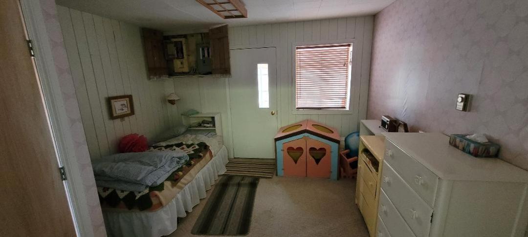 Polar Bear Bed And Breakfast 丘吉尔 外观 照片